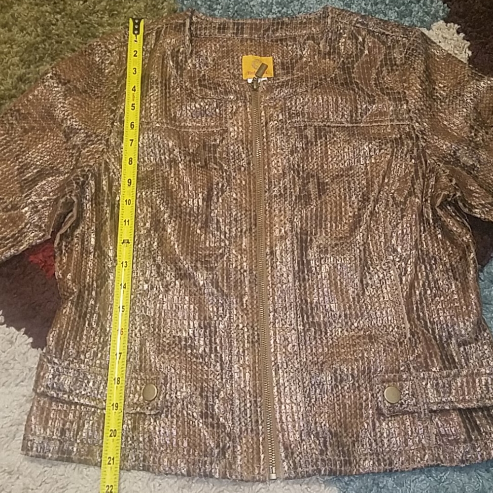 Jacket - Picture 5 of 9